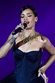 rihanna performs medley of her hits at first ever diamond ball 05