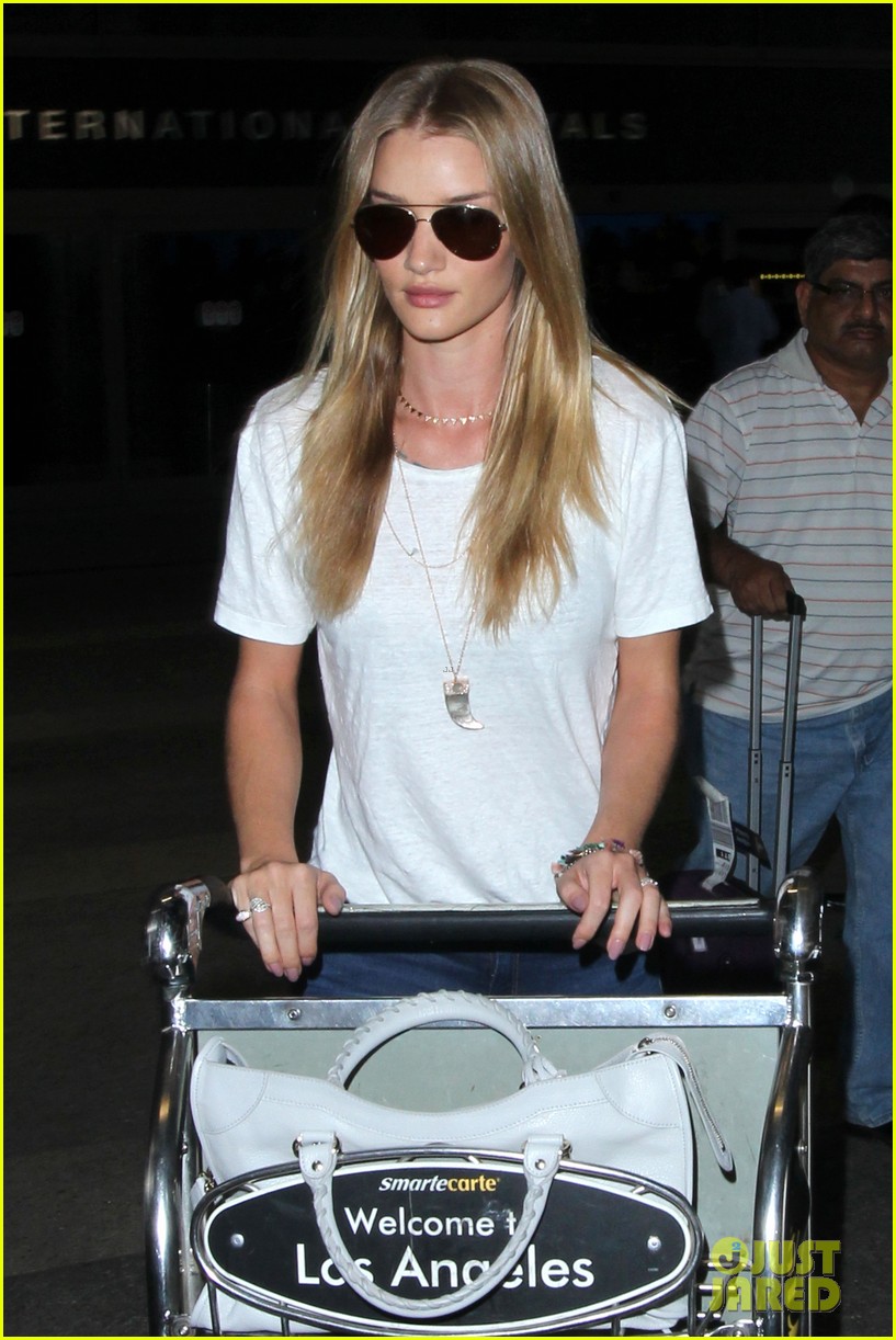 Rosie HuntingtonWhiteley Not Engaged to Jason Statham Despite Wearing