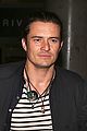 orlando bloom at lax airport 04