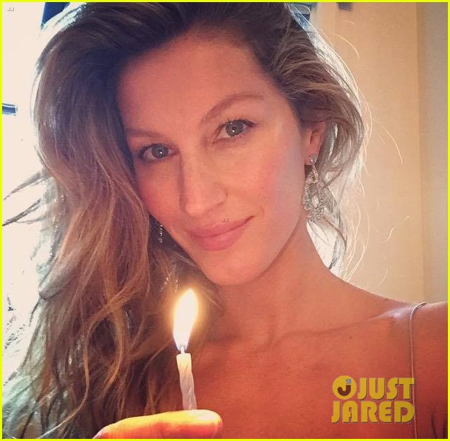 Gisele Bundchen Captures Tom Brady as the 'Pancake Master' Photo