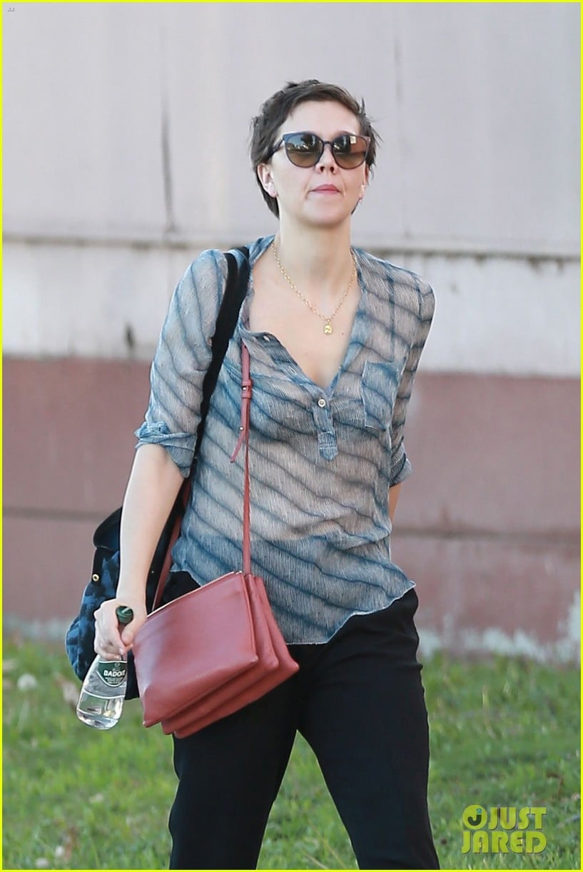 Maggie gyllenhaal hot