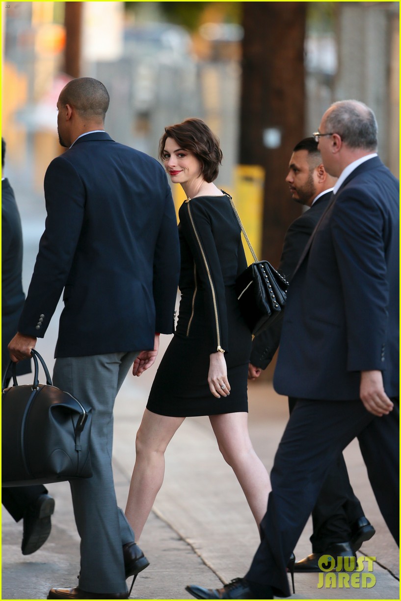 Anne Hathaway Reveals She Binge-Watched 'Toddlers & Tiaras' When She