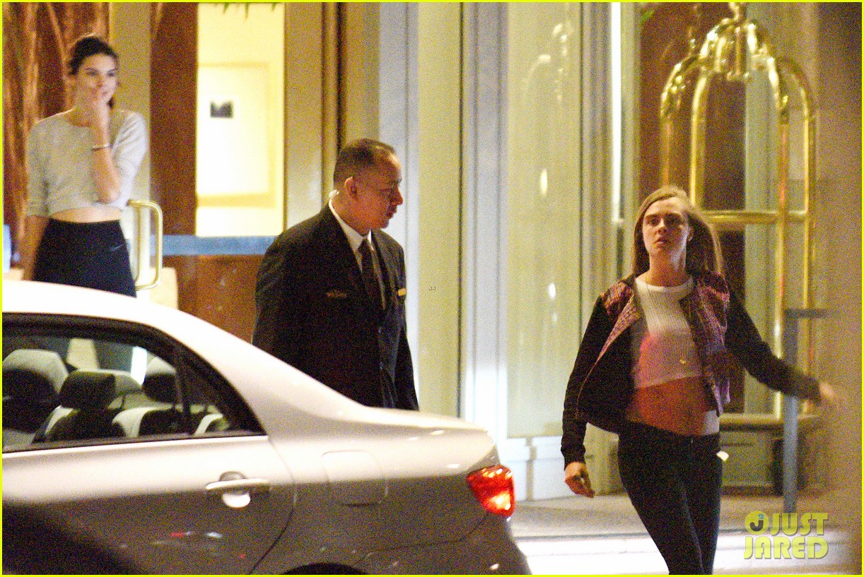 Kendall Jenner Helps Cara Delevingne Mourn Grandmother&rsquo;s Death: Photo