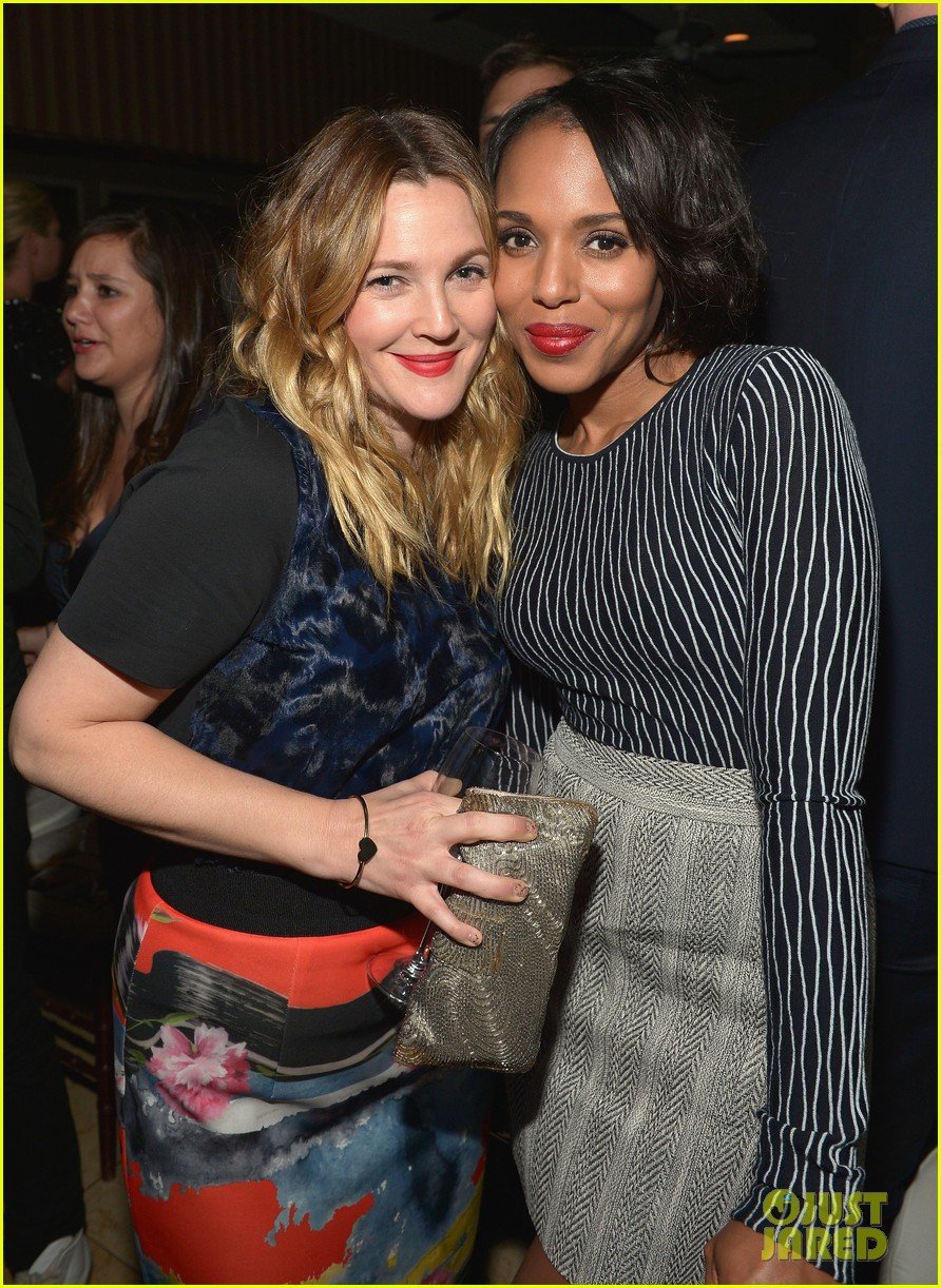 Kerry Washington & Drew Barrymore Buddy Up at 'Daily Front Row' Fashion