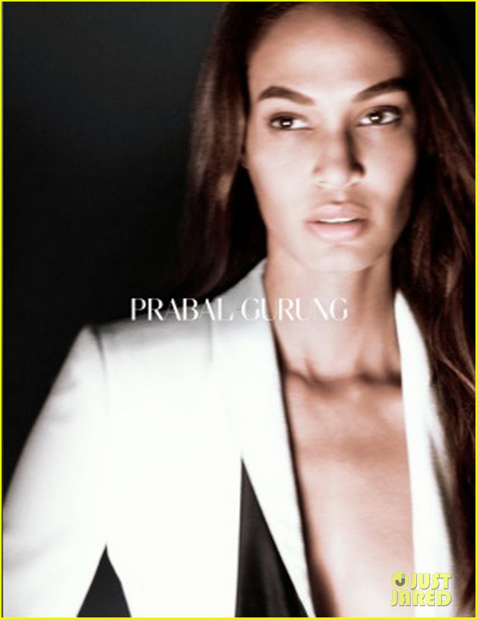 Dylan Penn & Joan Smalls Bring Their Modelesque Figures to Paris