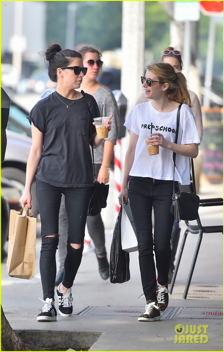Emma Roberts Kicks Off Golden Globes Weekend in Larchmont Village
