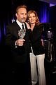 rene russo has laryngitis presents at critics choice 13