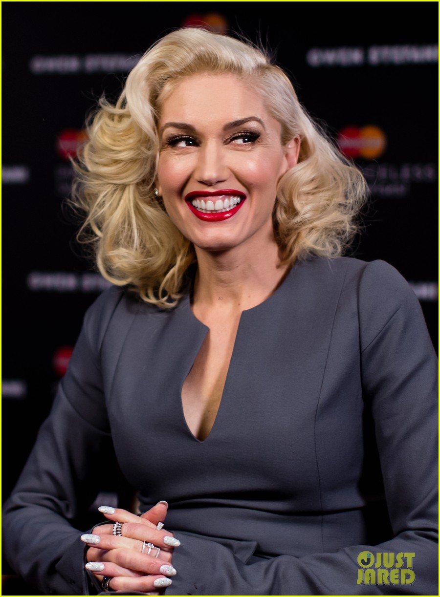 Gwen Stefani Will Perform First Solo Concert in Six Years in February