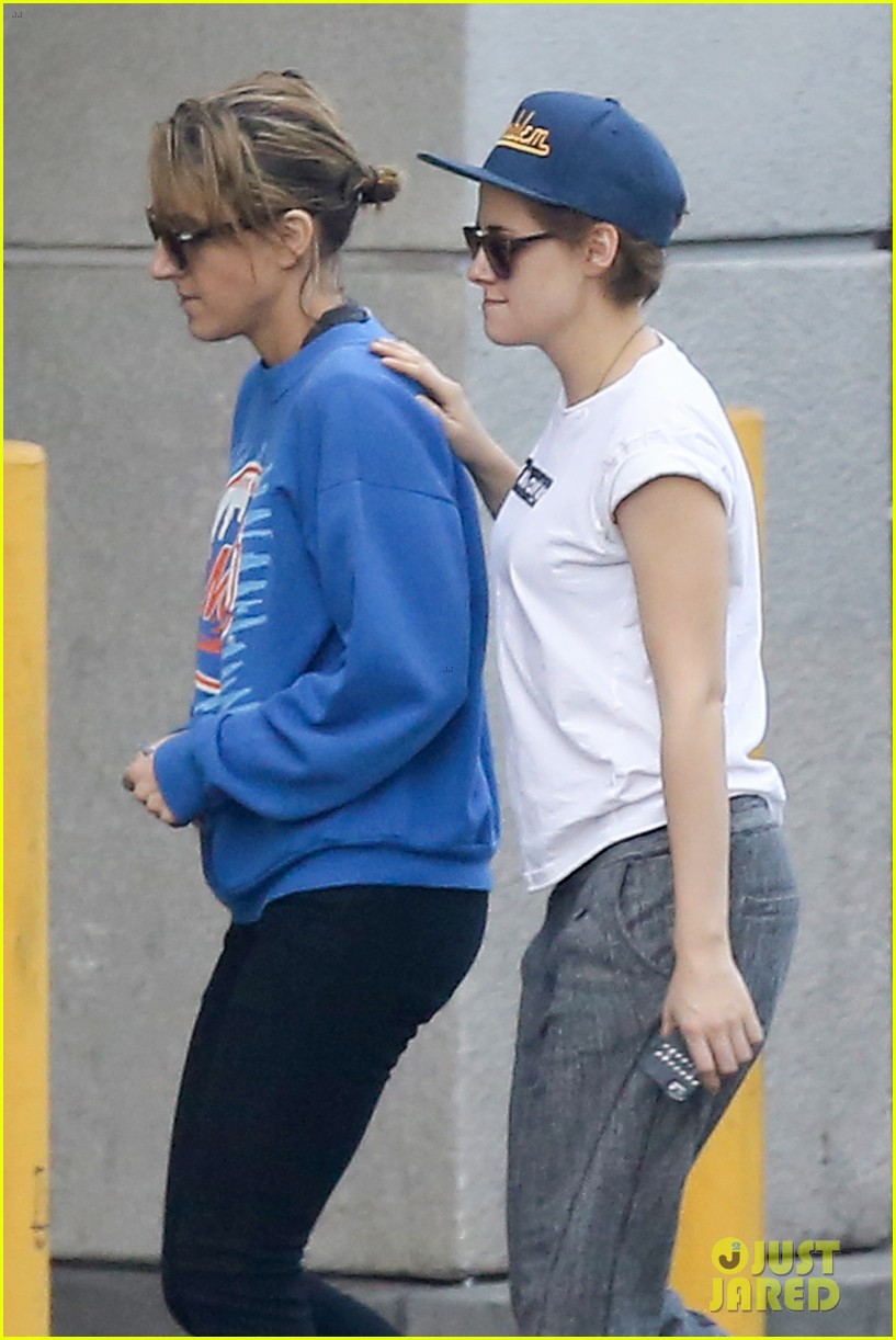 Kristen Stewart Wraps Arm Around Alicia Cargile in New Sighting Photo