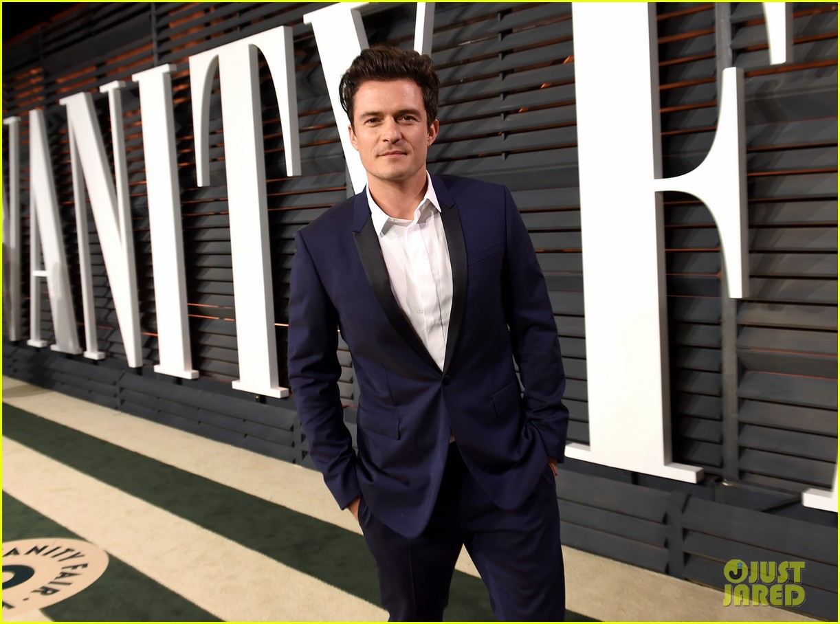 Orlando Bloom Looks Dapper for Vanity Fair's Oscars 2015 Party Photo