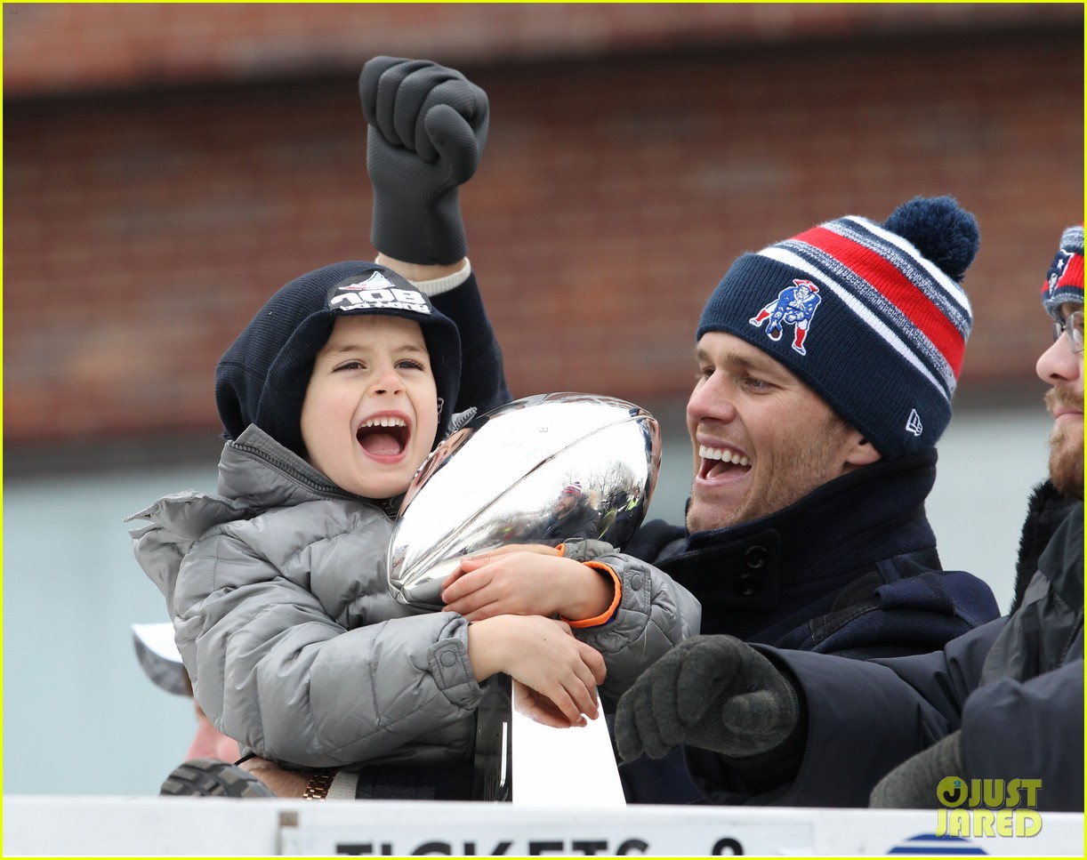 Tom Brady & His Son Benjamin Celebrate Patriots Victory at Super Bowl