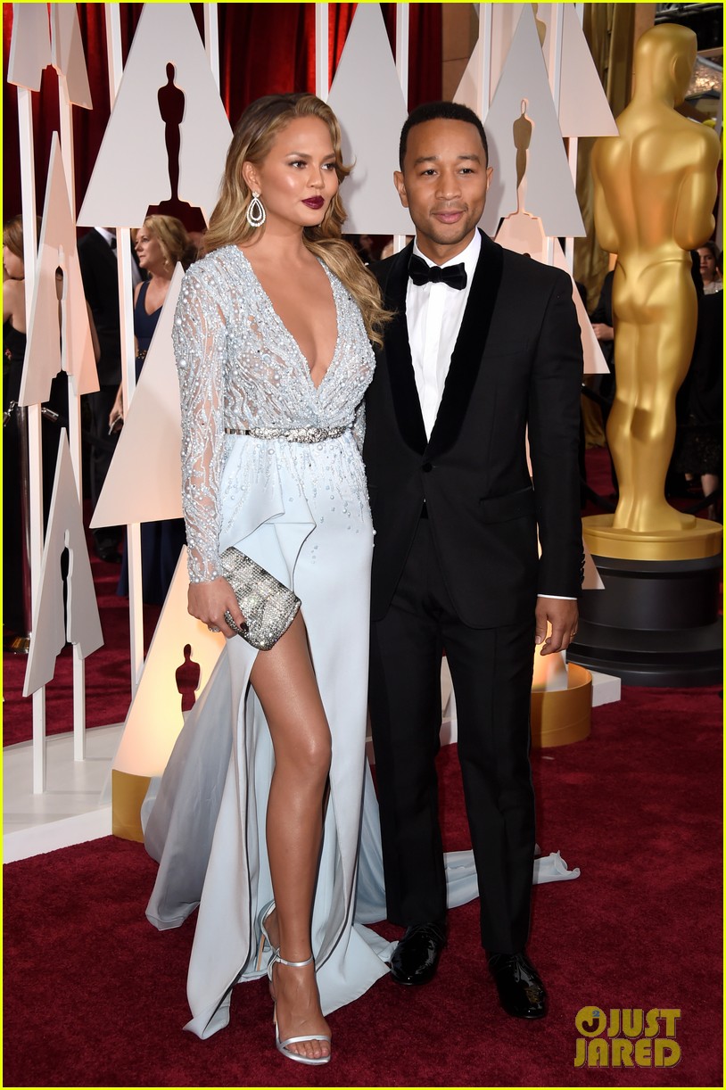 Photo: chrissy teigen john legend oscars red carpet 05 | Photo 3310764