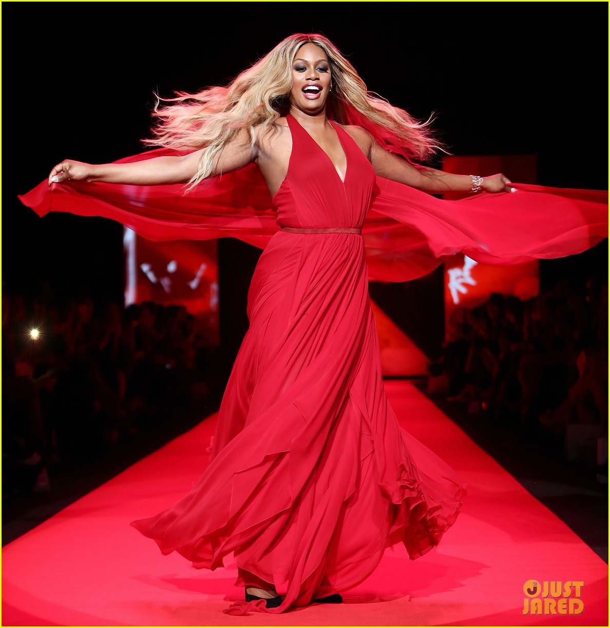 laverne cox seriously rocks a runway like no one else can 053303496