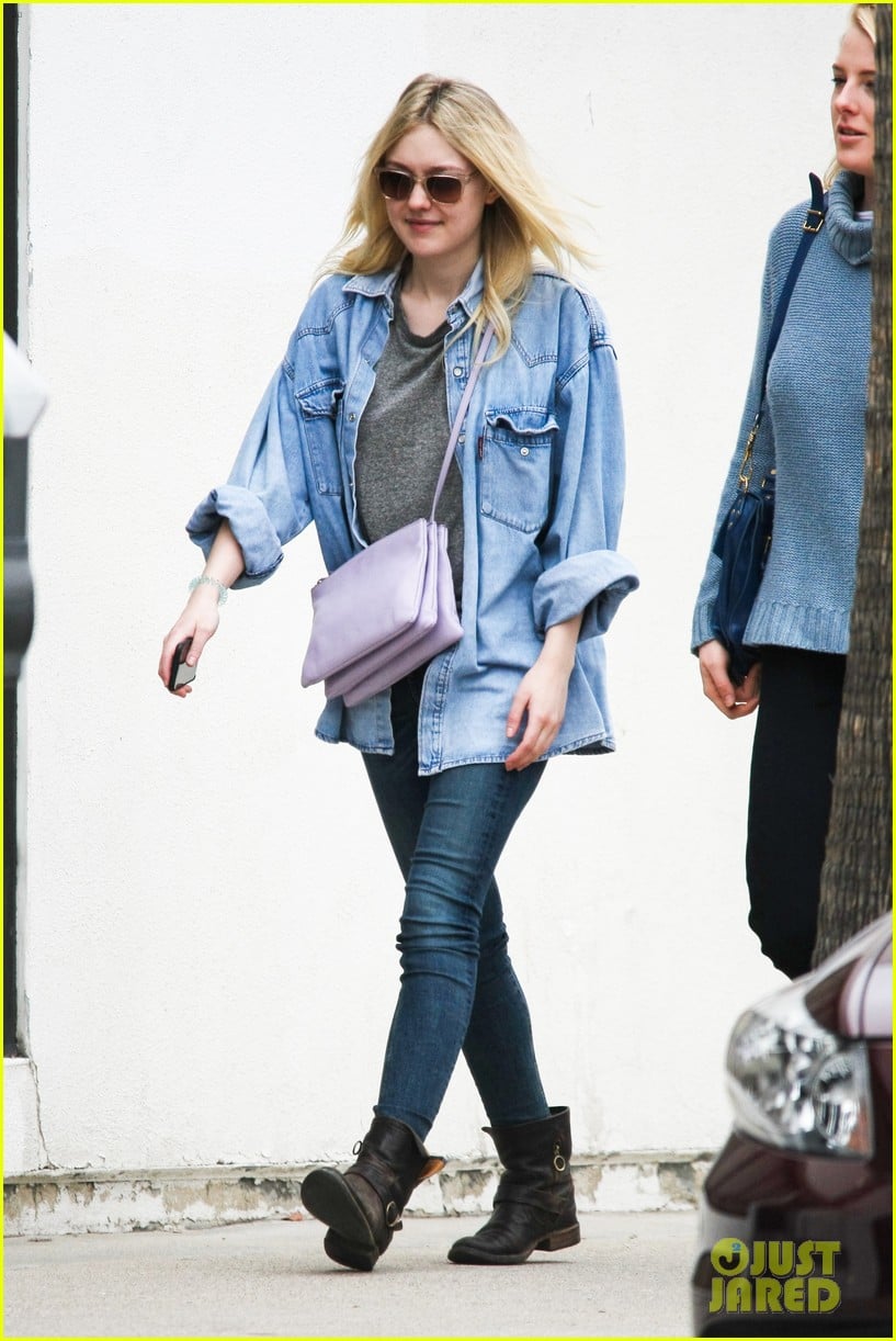 Dakota Fanning Covers 'Vs. Magazine' With Other Female Stars Photo