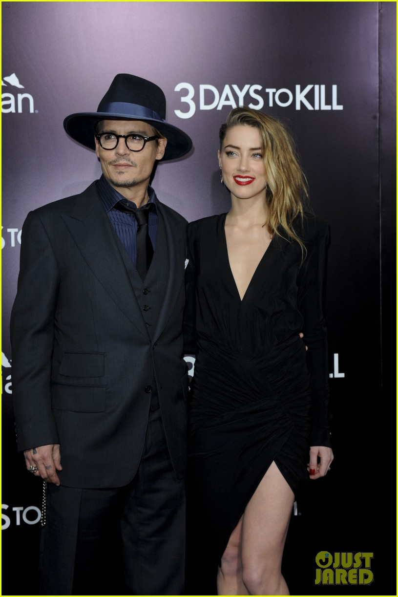 Johnny Depp & Amber Heard Get Married On His Private Island! Photo