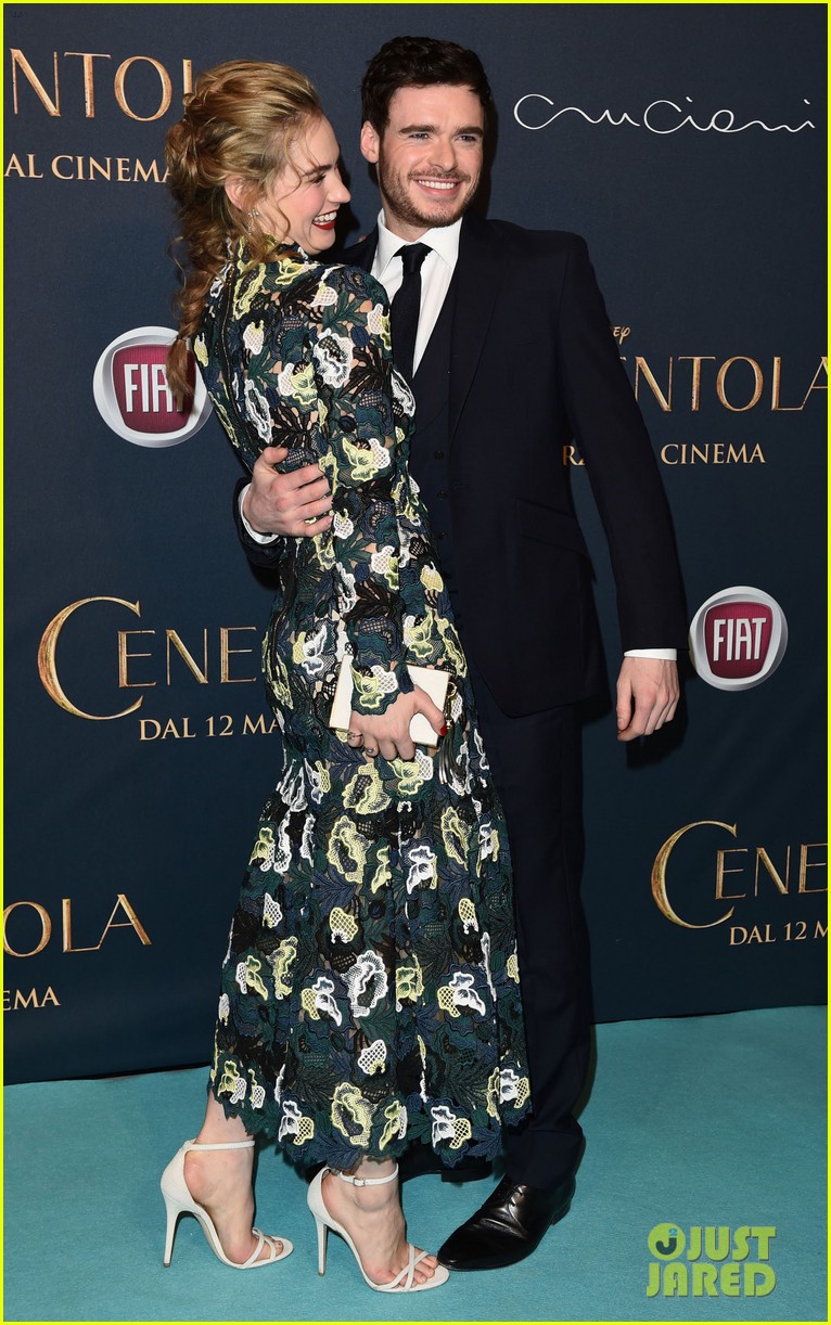 Matt Smith Et Lily James Lily James & Matt Smith Make Their Official Couple Debut at 'Cinderella'  Milan Premiere!: Photo 3307849 | Lily James, Matt Smith, Richard Madden  Pictures | Just Jared