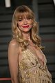 pregnant jaime king debuts baby bump at oscars party 2015 22