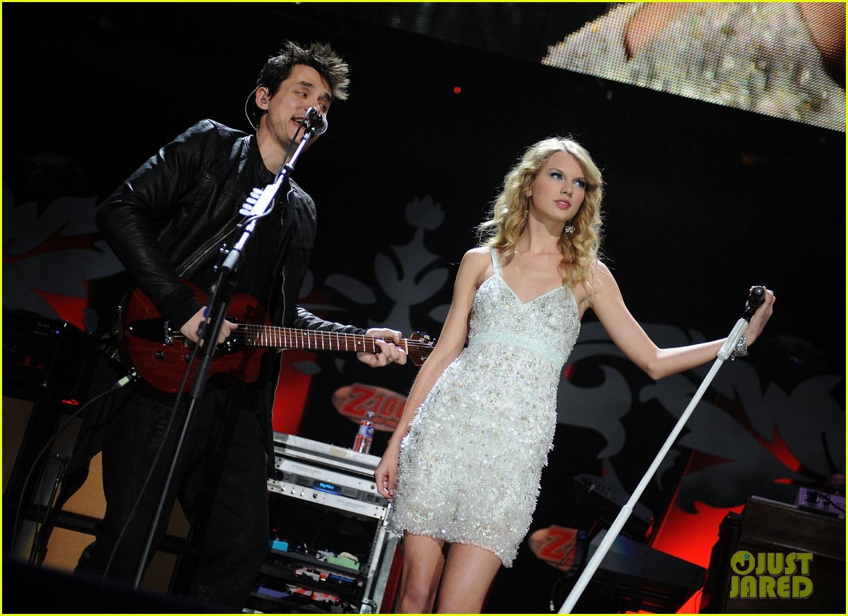 John Mayer Makes a Funny Taylor Swift Grammys Joke (Video): Photo 3298016 |  2015 Grammys, John Mayer, Taylor Swift Pictures | Just Jared