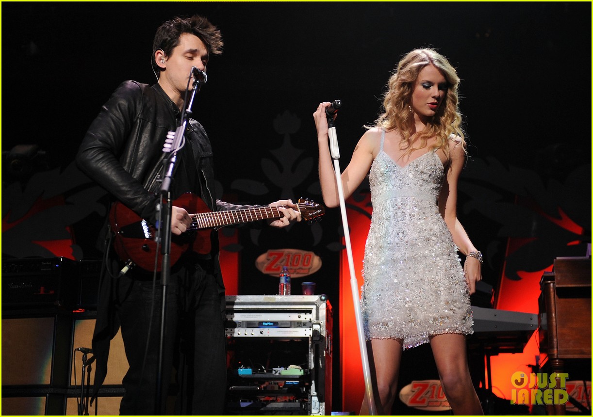 John Mayer Makes a Funny Taylor Swift Grammys Joke (Video): Photo 3298020 |  2015 Grammys, John Mayer, Taylor Swift Pictures | Just Jared