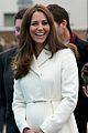 kate middleton tries her hand at painting 09