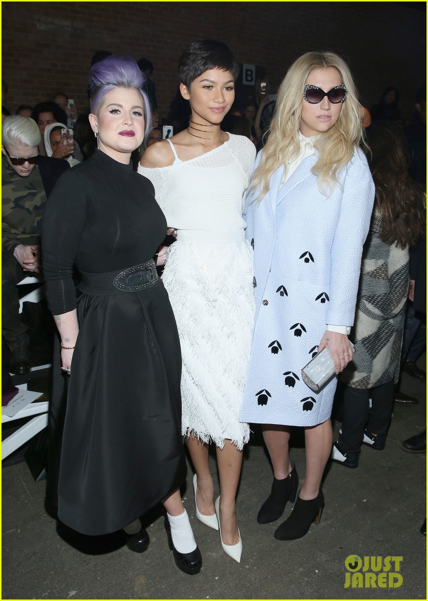 Kelly Osbourne Defends Zendaya, Threatens to Quit 'Fashion Police' Over