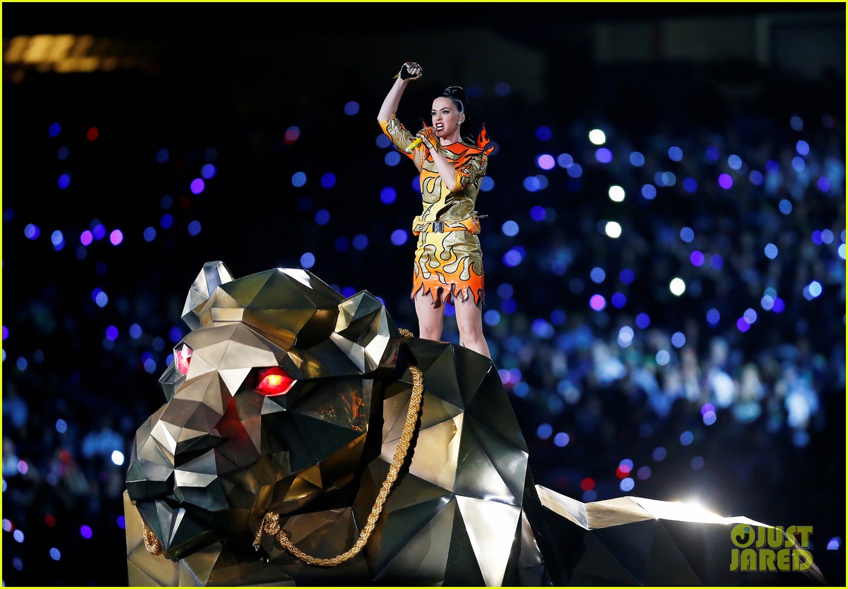 Katy Perry's Super Bowl Halftime Show 2015 Video WATCH NOW! Photo