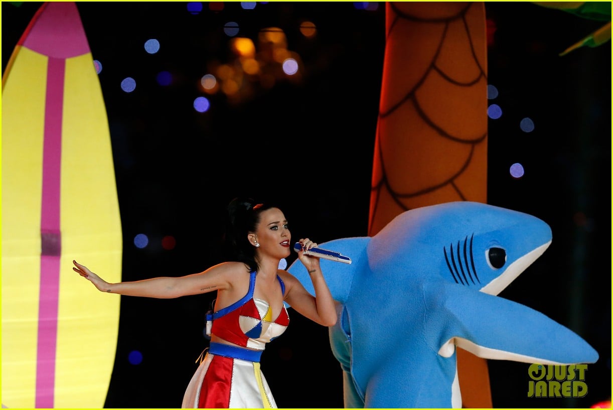Katy Perry's Super Bowl Halftime Show 2015 Video WATCH NOW! Photo