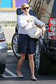 reese witherspoon very busy la 09