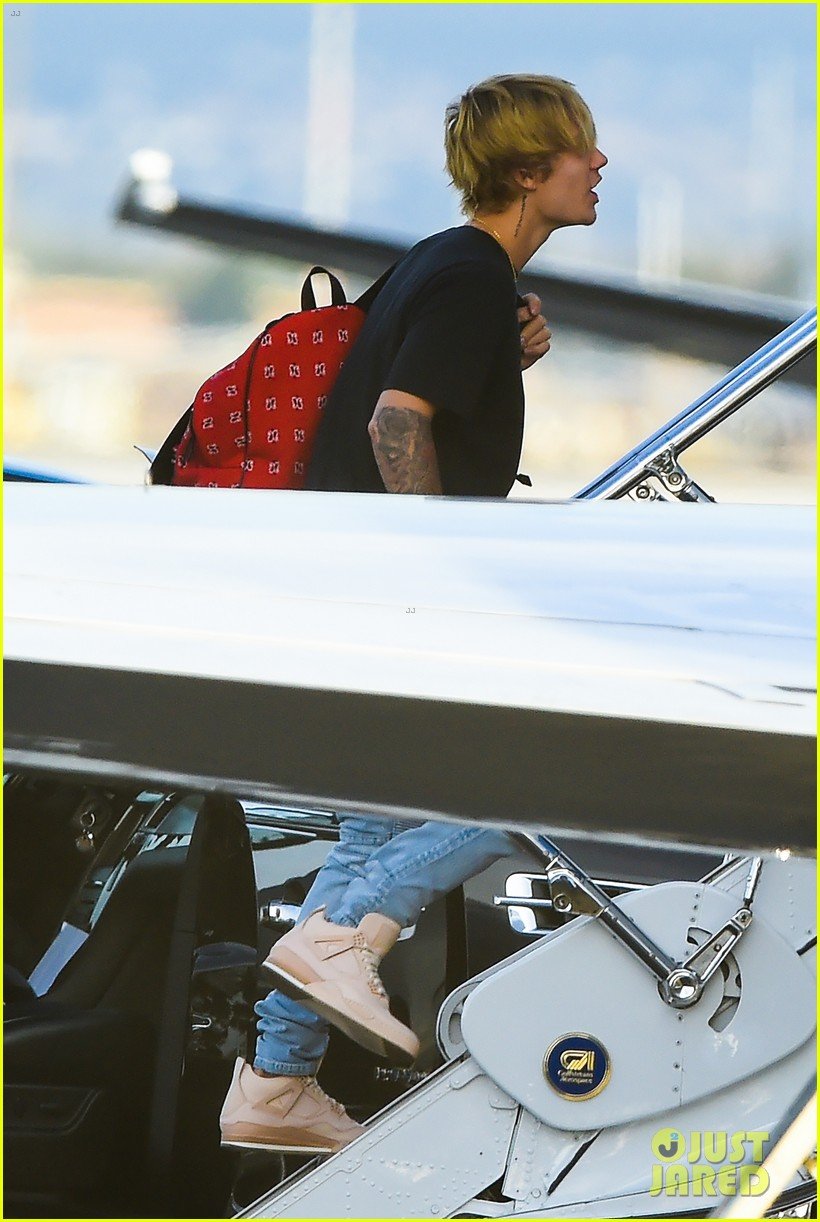 Watch First Look Clips of Justin Bieber's Comedy Central Roast! Photo