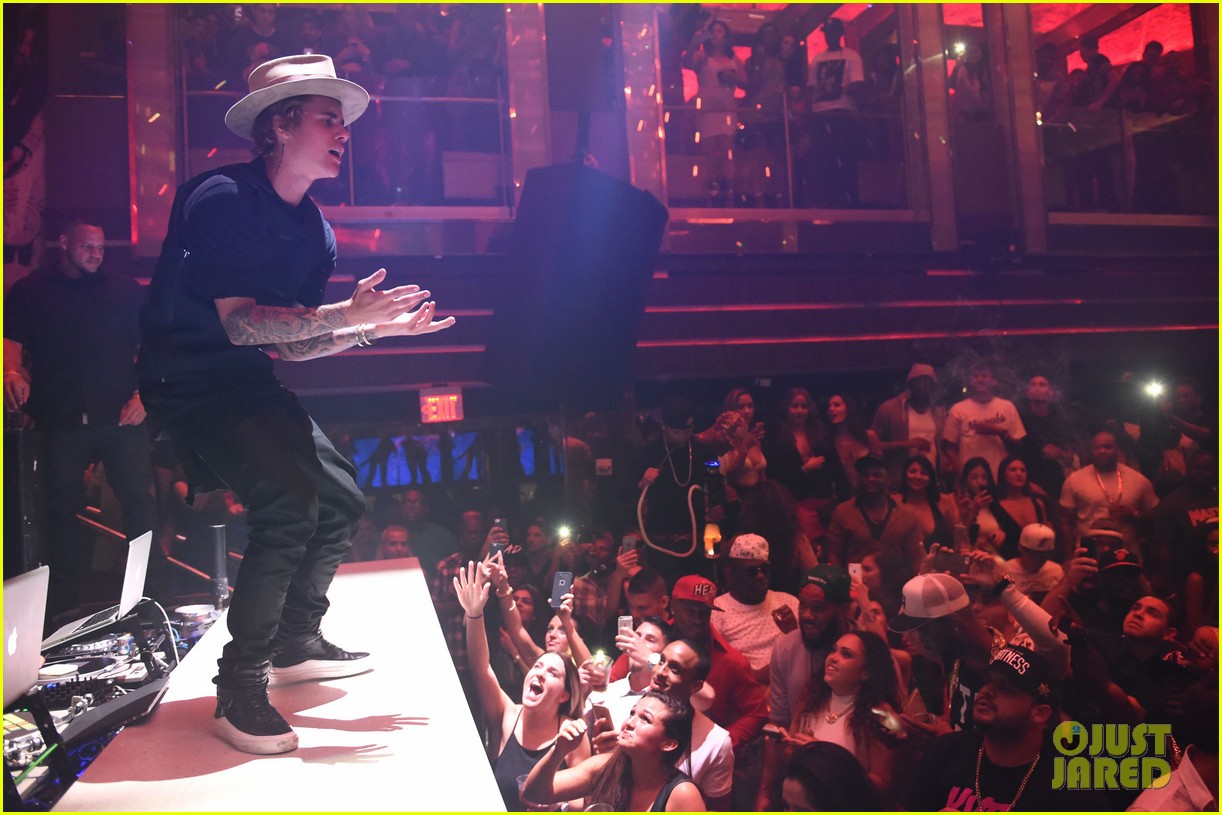 Justin Bieber's Comedy Central Roast Airs Later Tonight! Photo 3337131 Justin Bieber Pictures