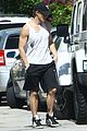 naya riveras husband ryan dorsey flaunts his big muscles 02