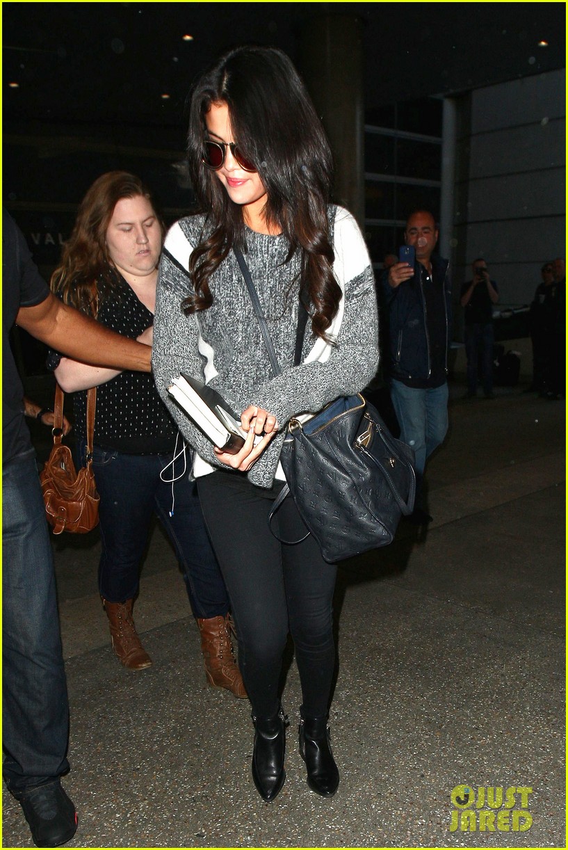 Photo: selena gomez chloe moretz lax after pfw 08 | Photo 3324551