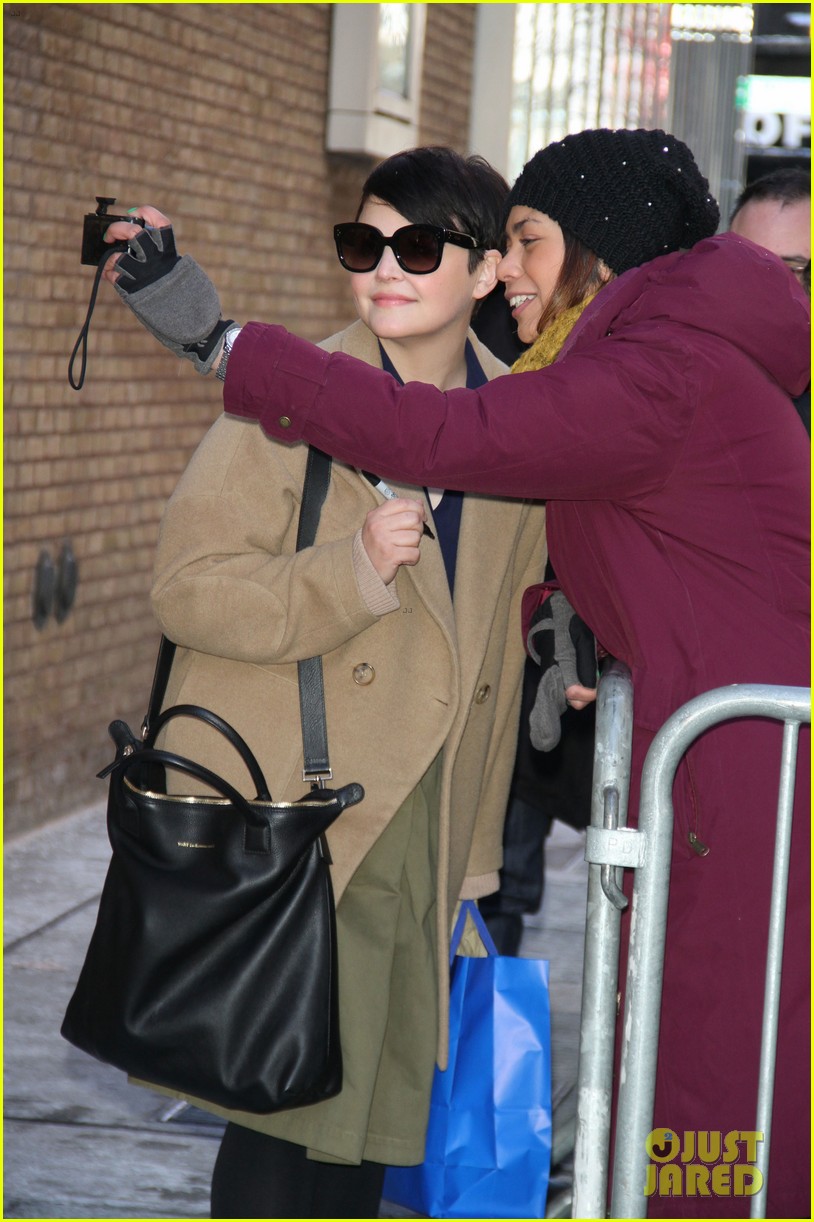 Ginnifer Goodwin & Josh Dallas' Wedding Was All Last Minute Photo