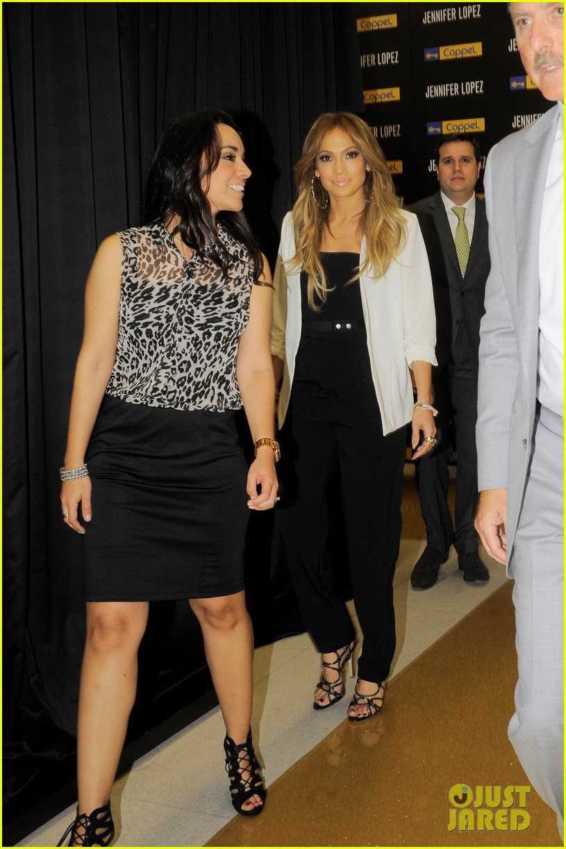 Jennifer Lopez & Ex Casper Smart Are Just 'Good Friends' Photo 3332248