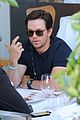 mark wahlberg lunch with friends 01