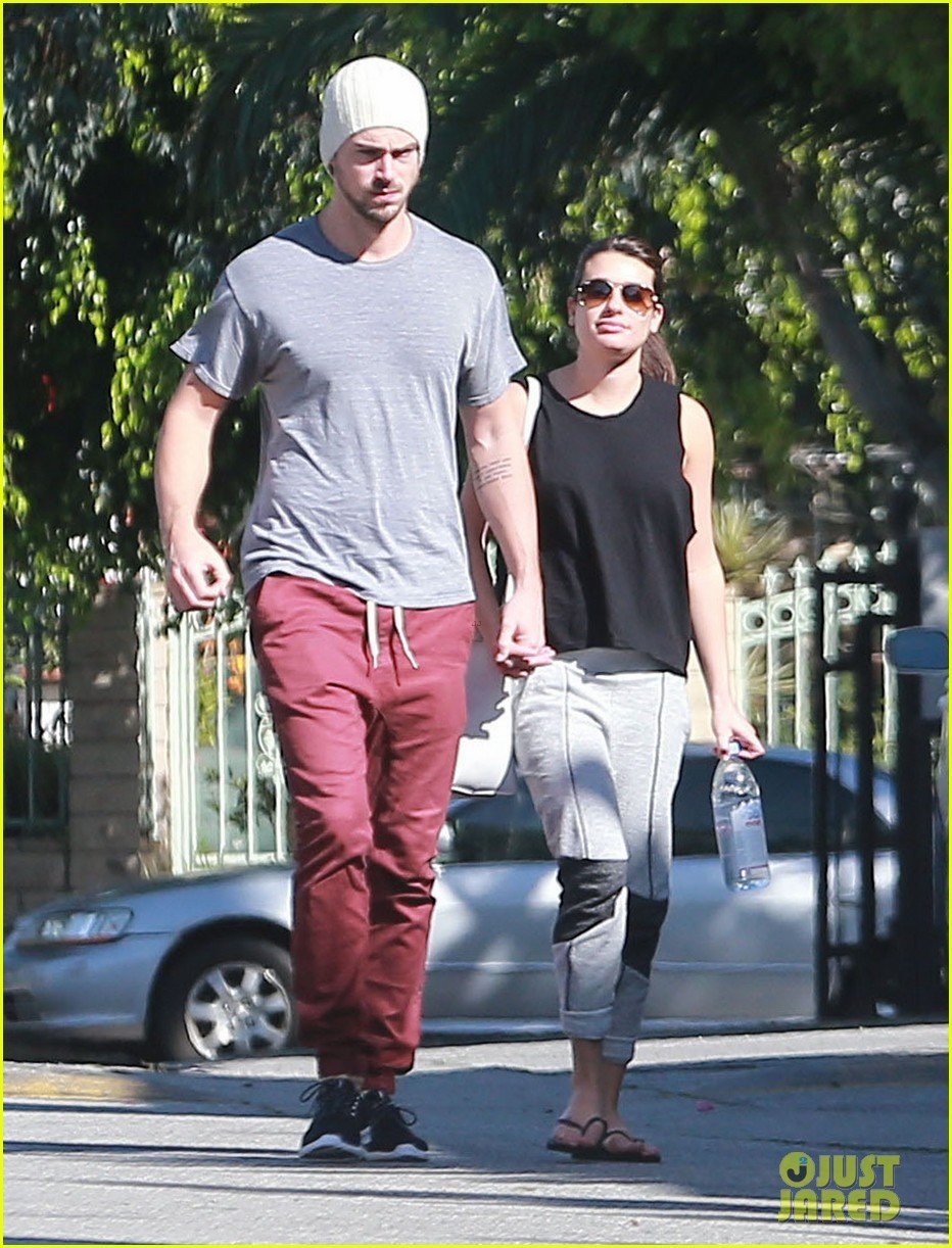 Lea Michele Reunites with Jonathan Groff on 'Glee' This Week Photo