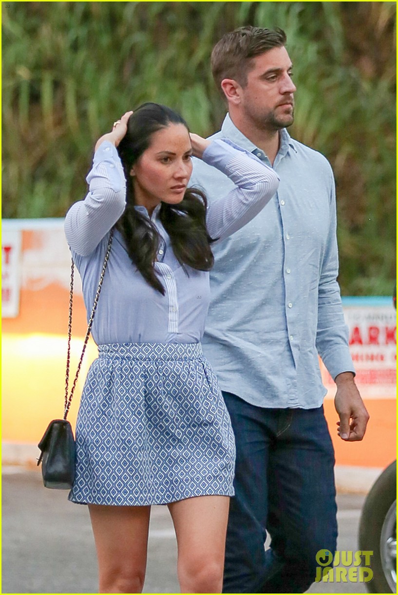 Olivia Munn & Aaron Rodgers Hold Hands & Match for Dinner.