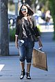 zoe saldana shopping with a friend 14