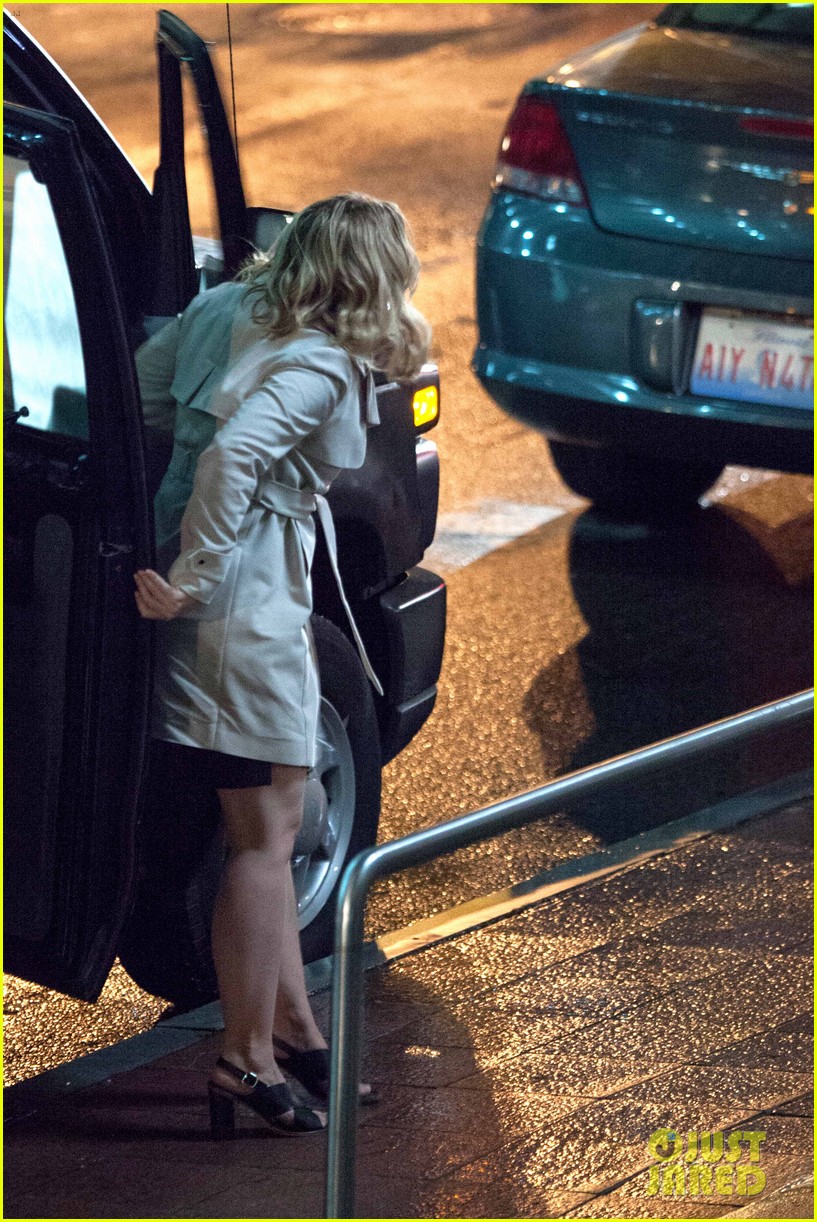 Kristen Bell Explains Why She Won't Wash Her Face For a Week Photo