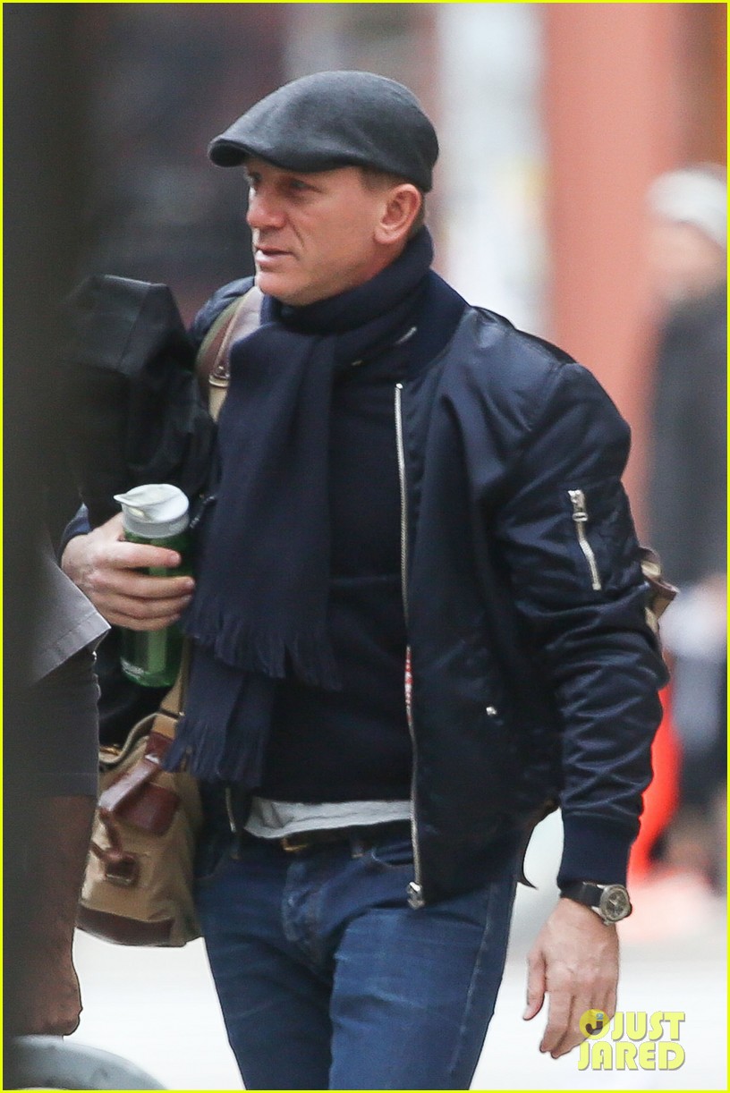 daniel craig bomber jacket