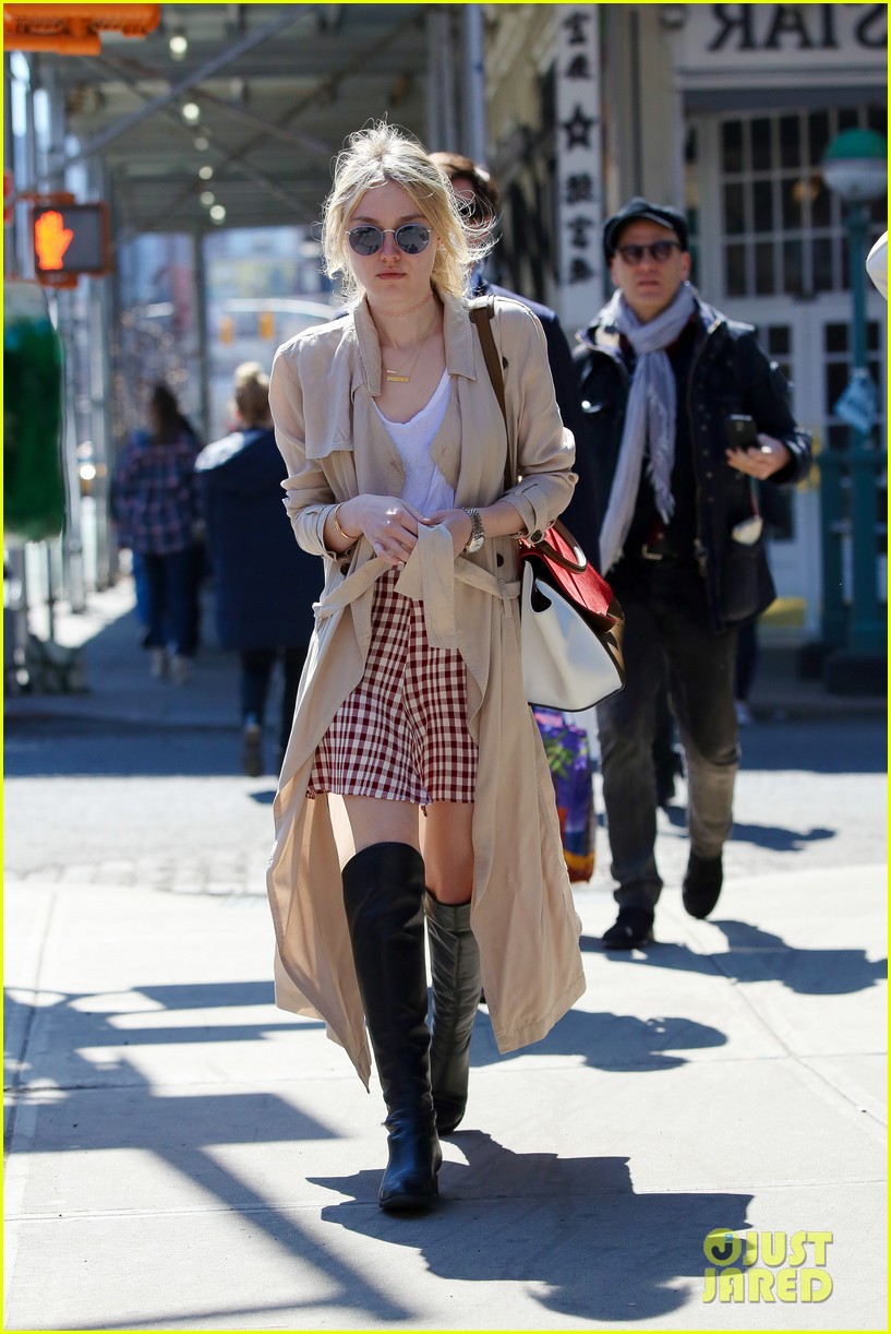 Dakota Fanning Strolls In New York City After 'Effie Gray' Premiere