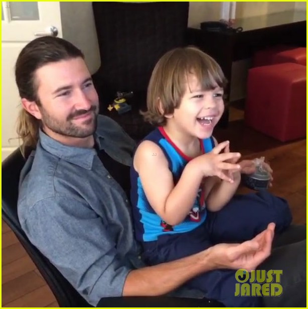 Bruce Jenner Poses with Two Ex-Wifes in New Photo!: Photo 3358645