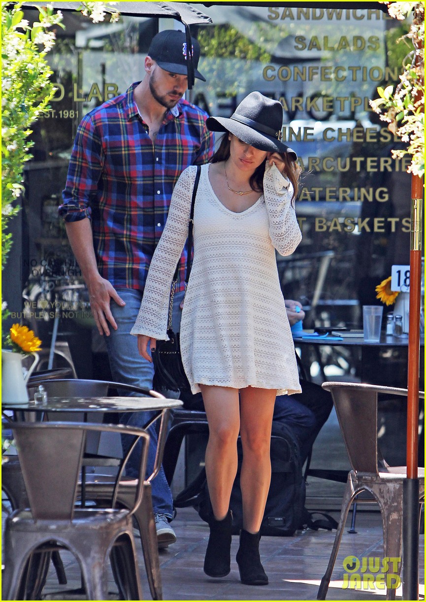 Lea Michele & Emma Roberts 'Really Hit It Off' on 'Scream Queens