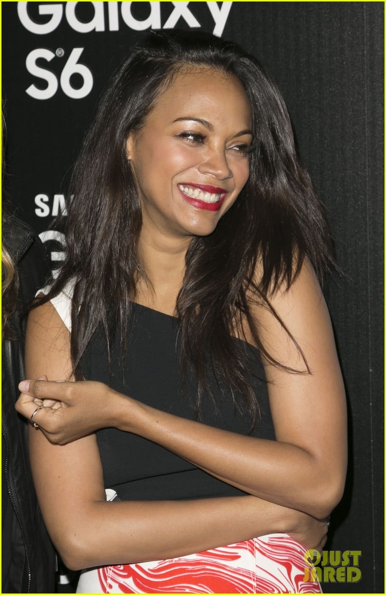 Zoe Saldana & Marco Perego Take Cutest Selfie on Samsung Galaxy S6 Edge