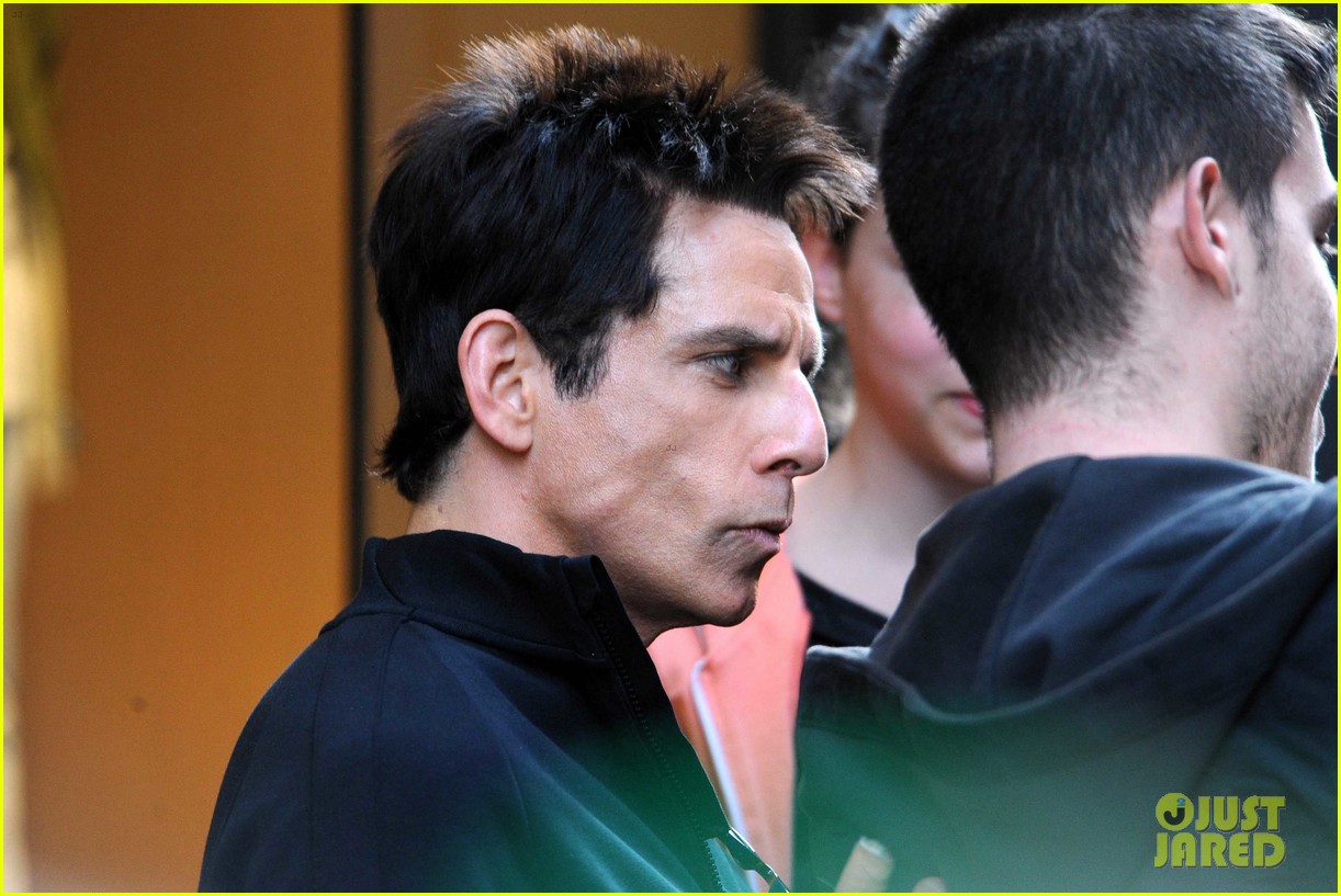 Photo ben stiller cyrus arnold wear matching headbands zoolander 2 23