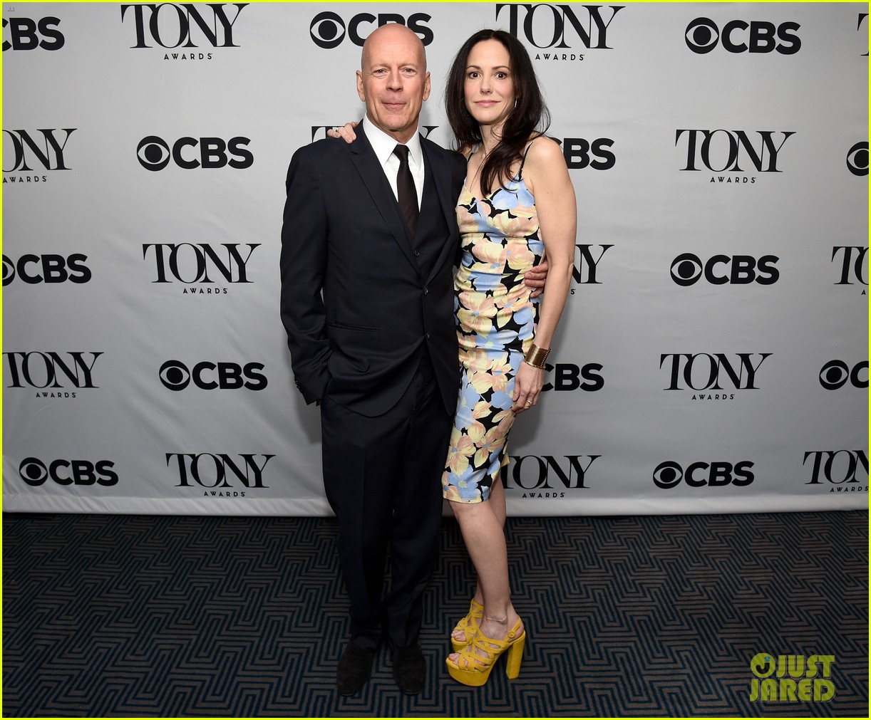 Bruce Willis & MaryLouise Parker Announce Tony Awards 2015 Nominations