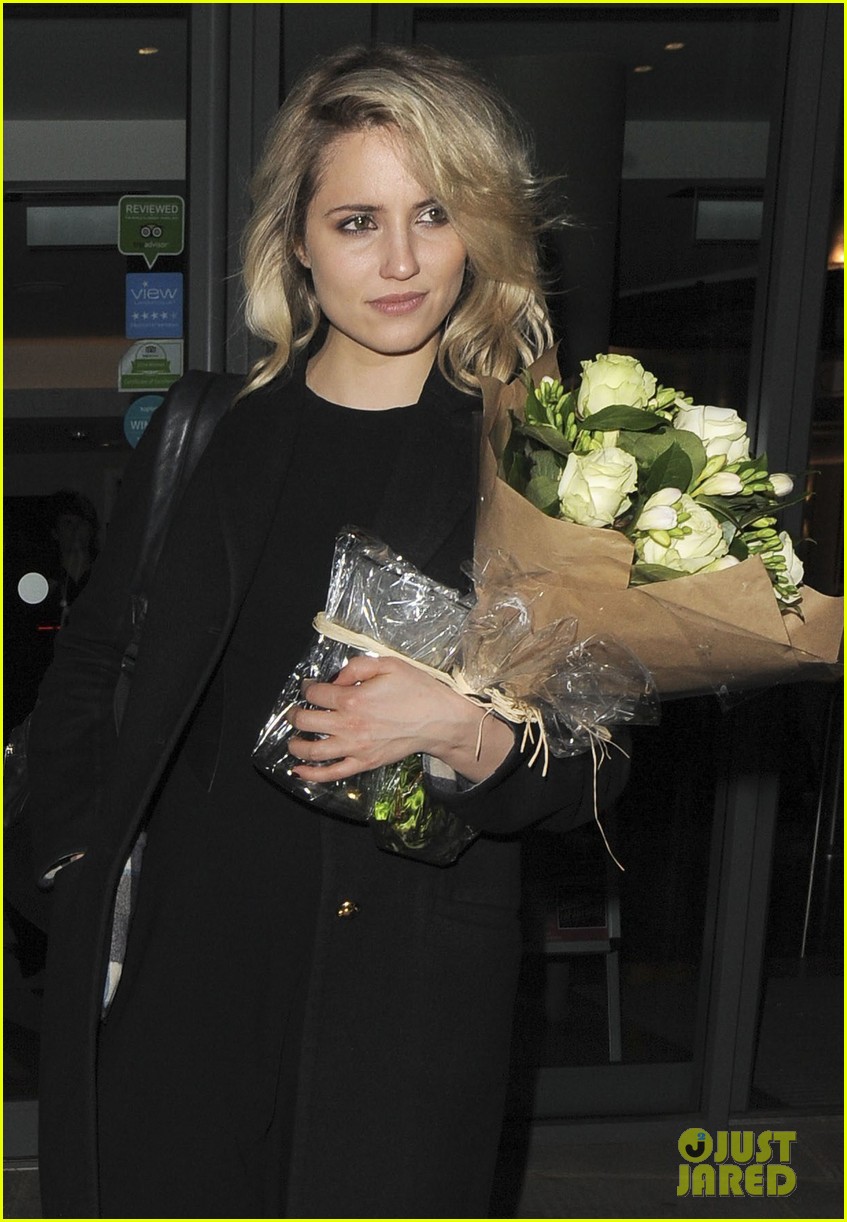 Dianna Agron Gets Flowers on 'McQueen' Opening Night: Photo 3368989