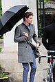 eddie redmayne rain photoshoot fantastic beasts 11
