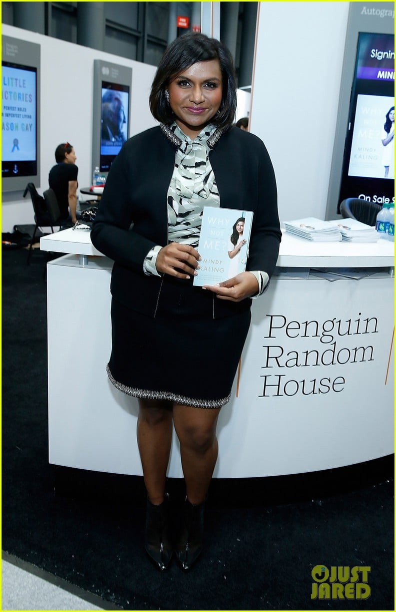 Mindy Kaling Debuts New Bob at BookExpo America: Photo 3381722 | Mindy