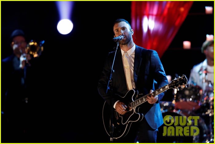 Adam Levine & Maroon 5 Perform on 'The Voice' Finale!: Photo 3373971